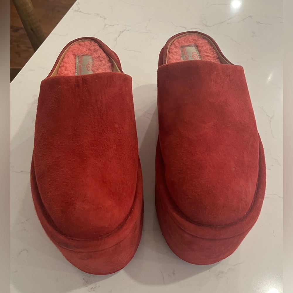 Gently Used UGG X Molly Goddard platform size 7 UGGS. Runway Style. RARE! - Picture 3 of 8